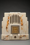 AWA Fisk Radiolette ”Empire State” Radio in Beetle Plastic Bakelite